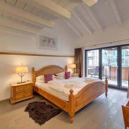 Luxury & By Mountain Exposure Lejlighed
