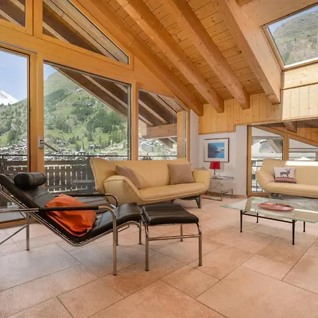 Luxury & By Mountain Exposure Apartamento