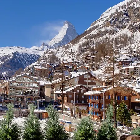 Luxury & By Mountain Exposure Lejlighed