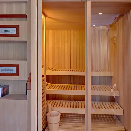 Luxury & By Mx Daire *