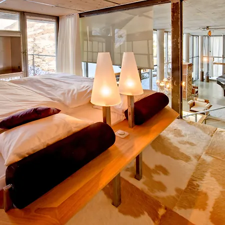 Luxury & By Mx *